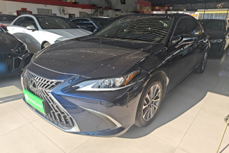 雷克萨斯ES 2023款 200 卓越版