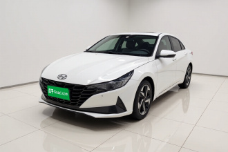 现代 伊兰特 2022款 1.5L CVT LUX尊贵版