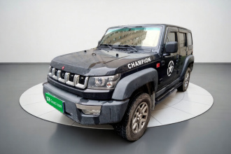 北京越野 北京BJ40 2016款 40L 2.0T 手动四驱尊贵版