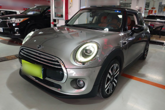 MINI 2019款 1.5T COOPER 艺术家