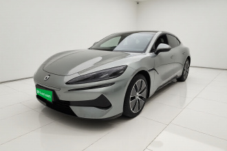 腾势Z9GT 2024款 1100四驱Max版