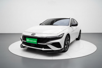现代 伊兰特 2023款 1.5L CVT LUX尊贵版