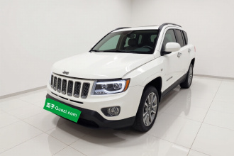 Jeep 指南者(进口) 2014款 改款 2.4L 四驱豪华版
