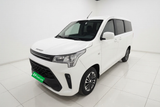 东风风光 风光380 2022款 1.5L 舒适型客车(钢板弹簧)7座