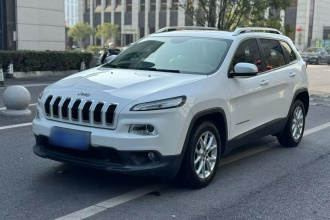 Jeep 自由光 2016款 2.4L 领先智能版