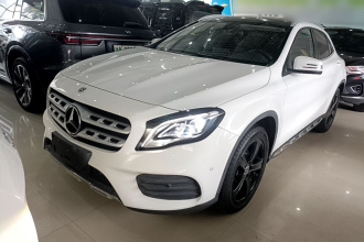 奔驰GLA 2019款 GLA 200 时尚型