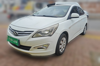 现代 瑞纳 2014款 1.4L 手动智能型GLS