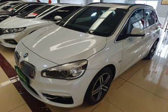 宝马2系旅行车 2016款 218i 运动设计套装