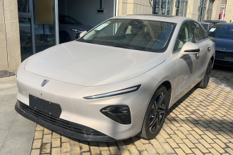 荣威D7 2025款 EV 610km 后驱尊荣版