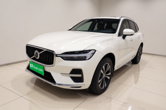 沃尔沃XC60 2025款 B5 四驱智逸豪华版