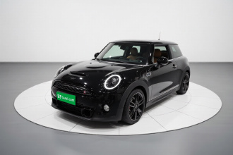 MINI 2023款 改款 2.0T COOPER S 艺术家 五门版