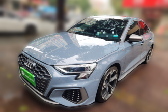 奥迪A3 2022款 A3L Limousine 35 TFSI RS套件燃速型