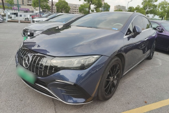 奔驰EQE 2022款 350 先锋版