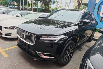 沃尔沃XC90 2023款 B5 智行豪华版 7座