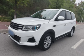 东风风行 风行SX6 2022款 1.6L 手动舒适型