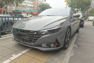 现代 伊兰特 2022款 1.5L CVT LUX尊贵版