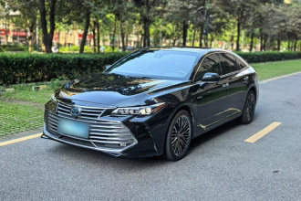 丰田 亚洲龙 2019款 双擎 2.5L XLE尊贵版 国VI