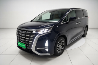 腾势D9 2022款 DM-i 970 四驱尊荣型