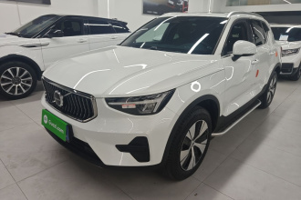 沃尔沃XC40 2023款 B3 智远豪华版