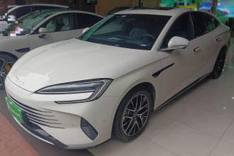 比亚迪 海豹07 DM-i 2025款 DM-i 1.5T 125km 旗舰型