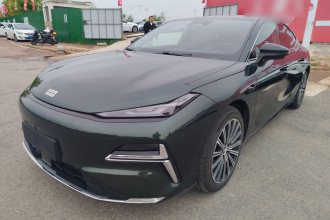 吉利银河 银河星耀8 2025款 130km EM-i 旗舰版