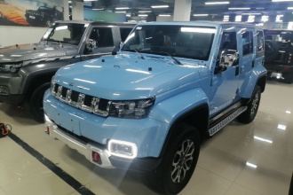 北京越野BJ40 2023款 2.0T 自动四驱城市猎人版侠客型