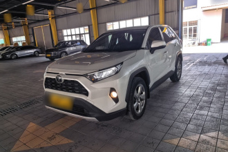 丰田 RAV4荣放 2022款 2.0L CVT两驱风尚版