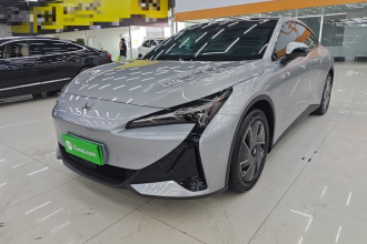ARCFOX极狐 极狐 阿尔法S5 2025款 560PRO 185kW