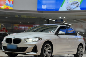 宝马1系 2019款 120i 领先型M运动套装