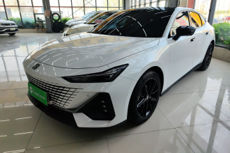 长安UNI-V 2023款 1.5T 尊贵型