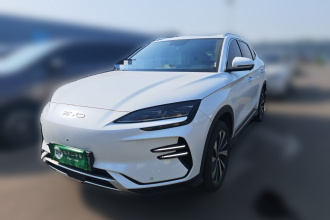 比亚迪 宋PLUS新能源 2024款 荣耀版 EV 520km 尊贵型