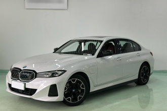 宝马i3 2023款 eDrive 40 L 曜夜套装