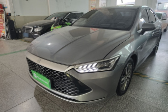 比亚迪 秦PLUS 2021款 DM-i 55KM 旗舰型