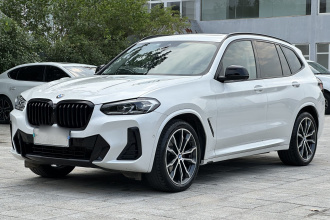 宝马X3 2022款 改款二 xDrive30i 领先型 M曜夜套装