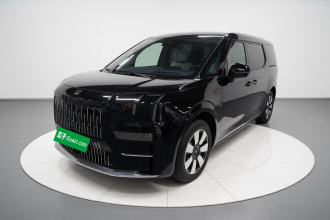 极氪009 2024款 七座过道版四驱 108kWh