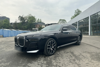 宝马7系 2023款 735Li M运动套装