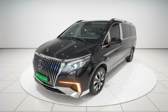 奔驰 威霆 2023款 2.0T 精英版 7座