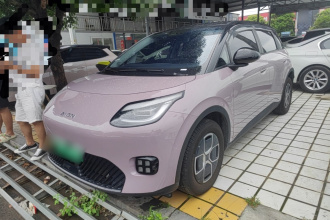 埃安 AION UT 2025款 330星辉版