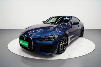 宝马4系 2022款 425i 时尚型 M运动曜夜套装