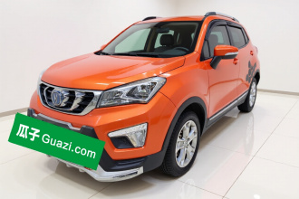 长安CS15 2016款 1.5L 自动时尚版