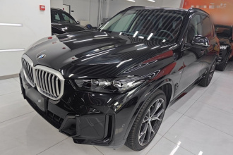 宝马X5 2023款 xDrive 30Li 尊享型M运动曜夜套装