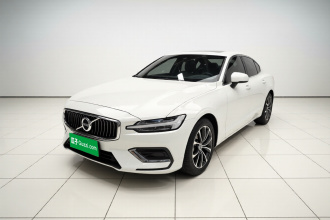 沃尔沃S60 2020款 T4 智逸豪华版