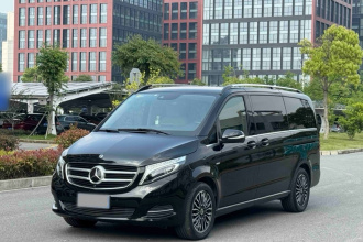 奔驰V级 2018款 V 260 尊贵版 国VI