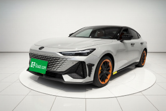 长安UNI-V 2022款 1.5T 尊贵型