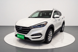 现代 途胜 2015款 1.6T 双离合两驱智能型