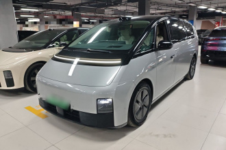 理想汽车 理想MEGA 2024款 Ultra