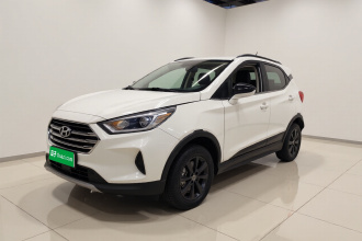 比亚迪 元新能源 2018款 EV360 智联炫酷型