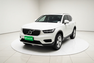 沃尔沃XC40 2021款 T4 四驱智行时尚版