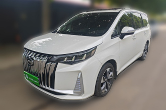 广汽传祺 传祺M6 2021款 PRO 270T DCT豪华版