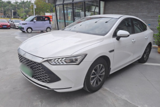 比亚迪 秦PLUS 2024款 荣耀版 DM-i 55KM领先型